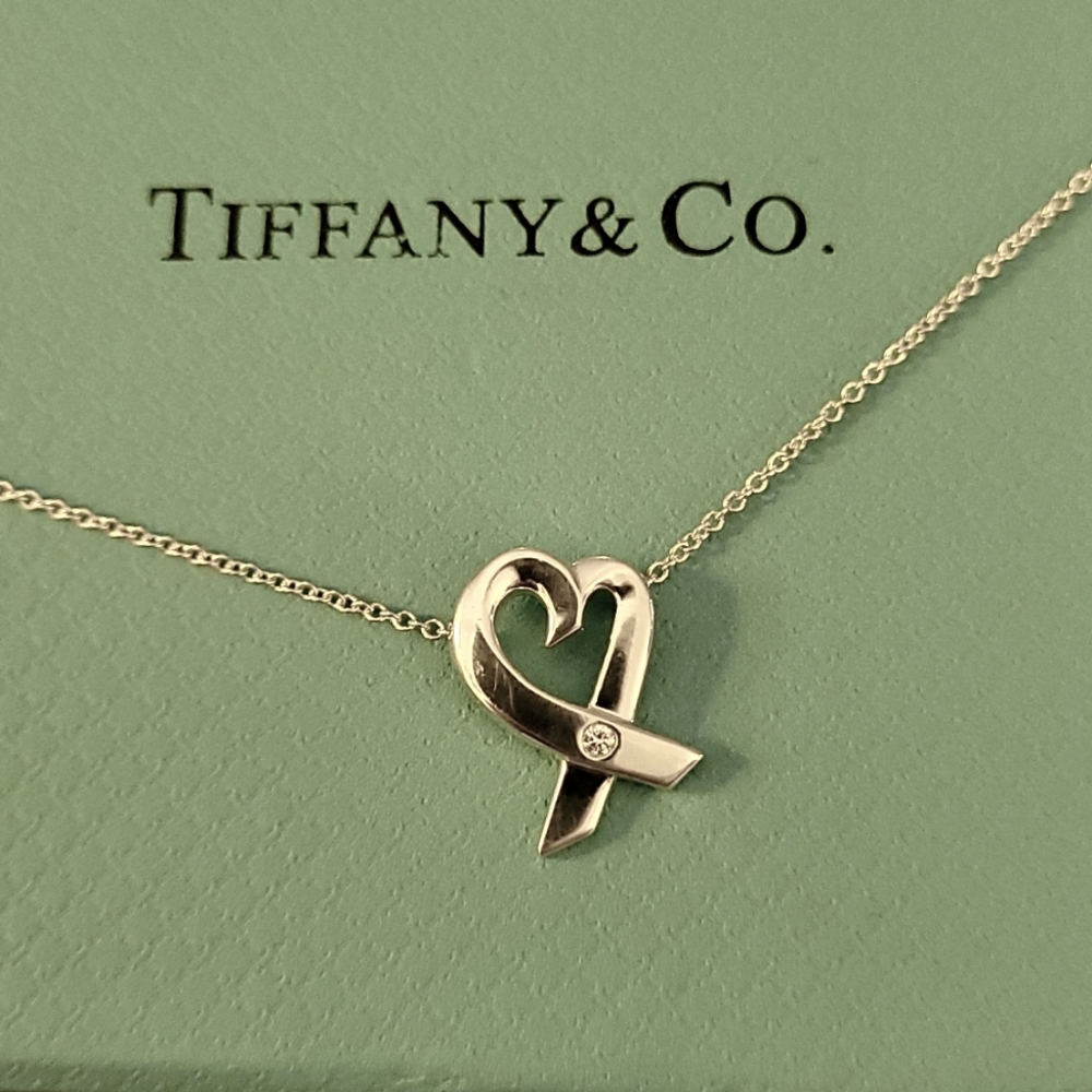 Near MINT TIFFANY & Co Sterling Silver 925 Diamond